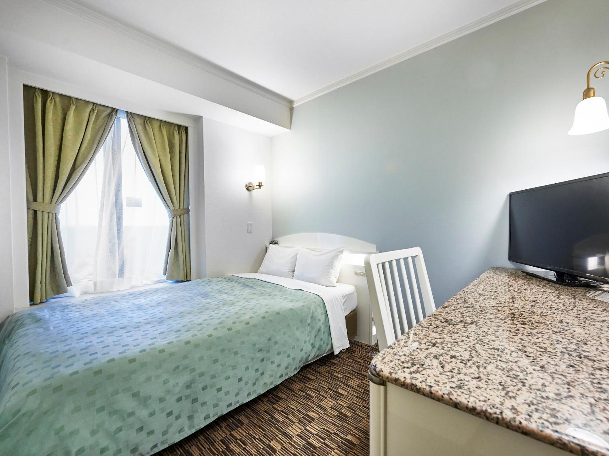 Kobe Sannomiya Union Hotel Exterior photo